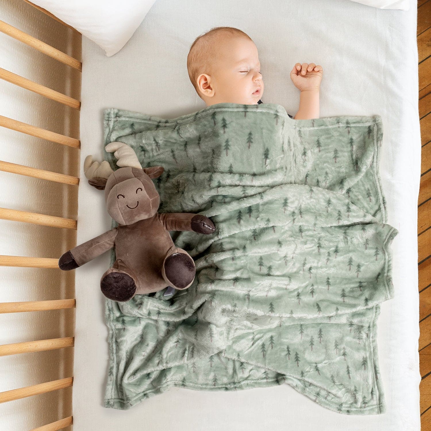 Baby Moo Reindeer Snuggle Buddy Soft Rattle and Plush Blanket Gift Toy Blanket - Brown