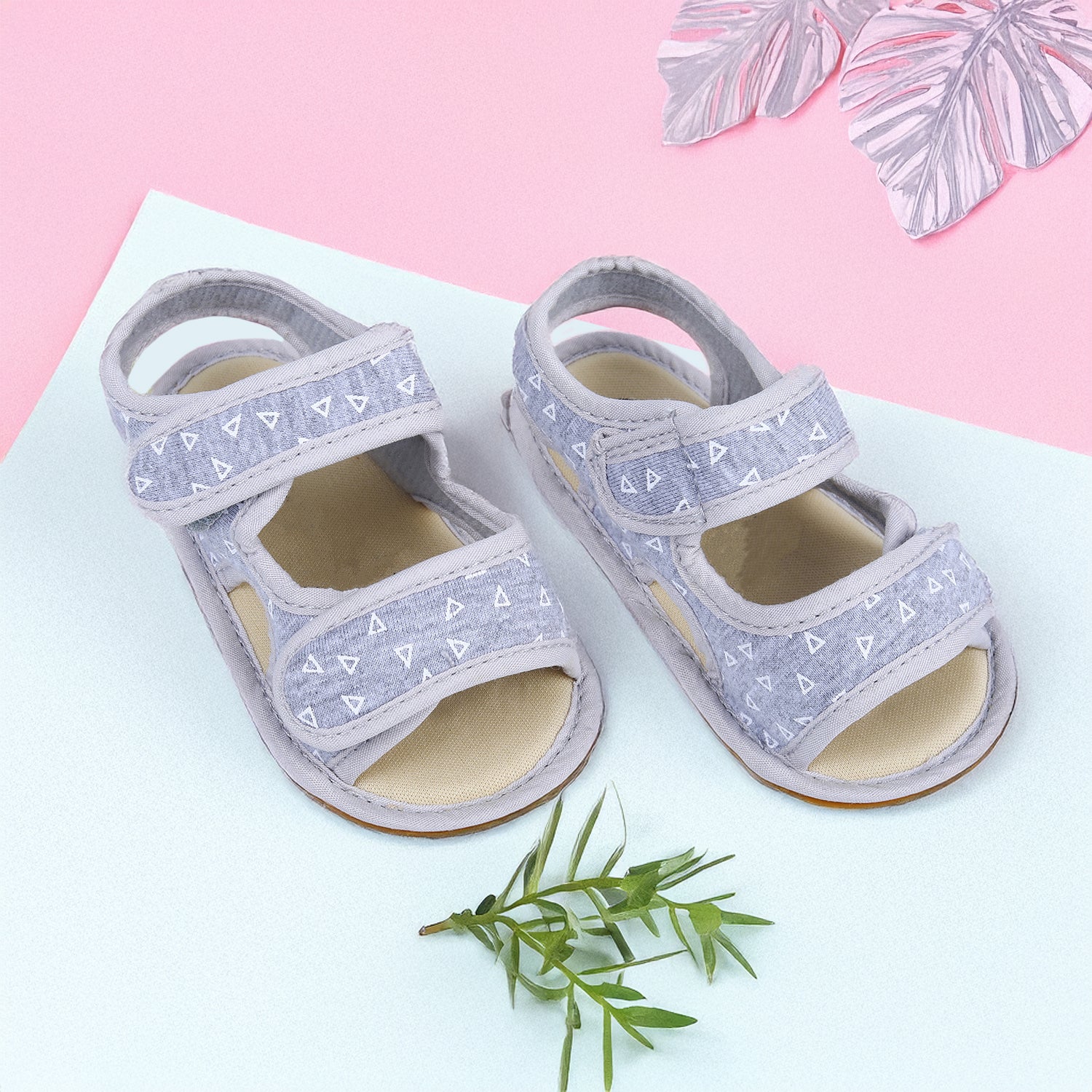 Triangle Comfortable Anti-skid Floater Sandals - Grey