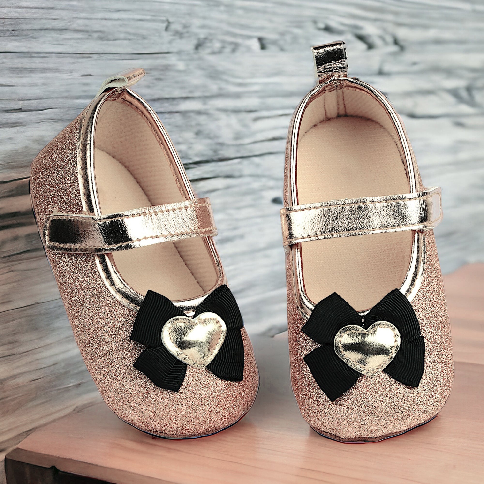 Baby Moo Golden Heart On Bow Glittery Anti-Skid Ballerina Booties - Gold
