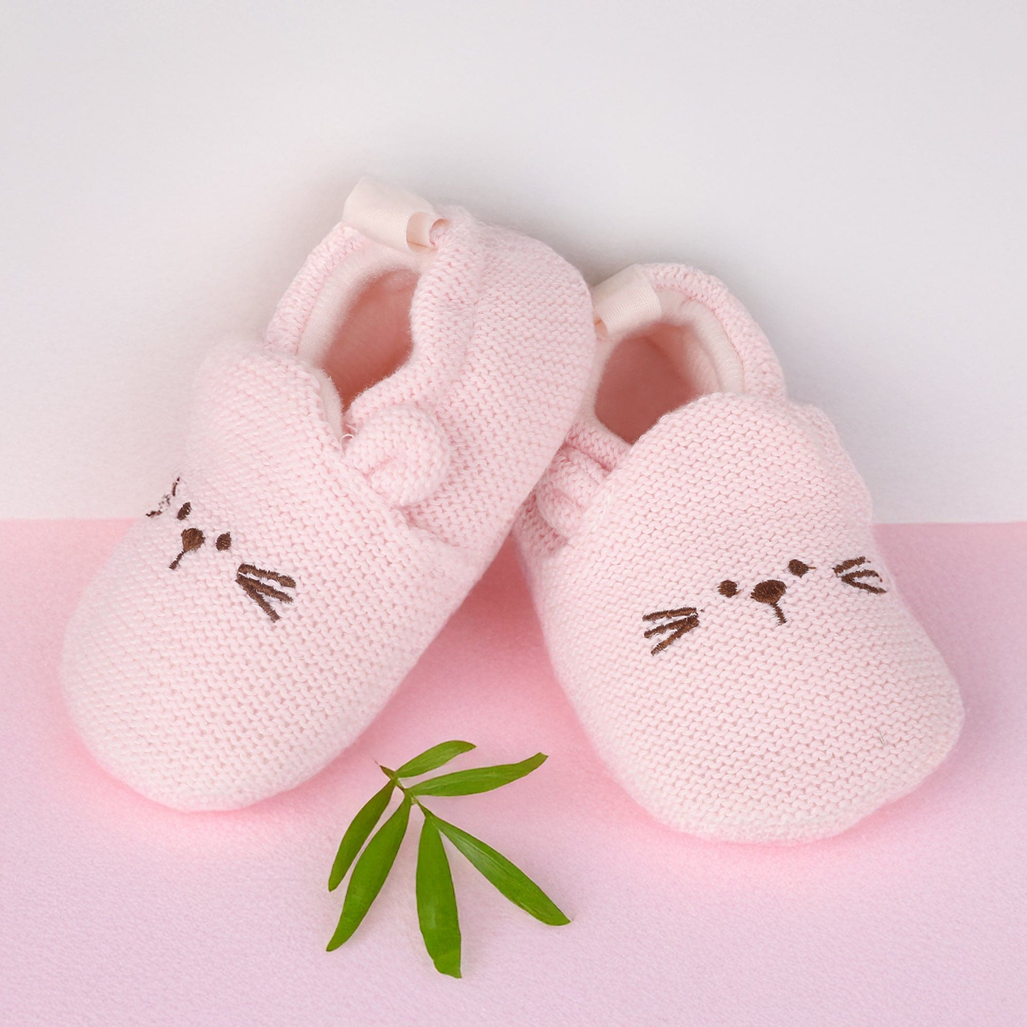 Knitted Pink Casual Booties