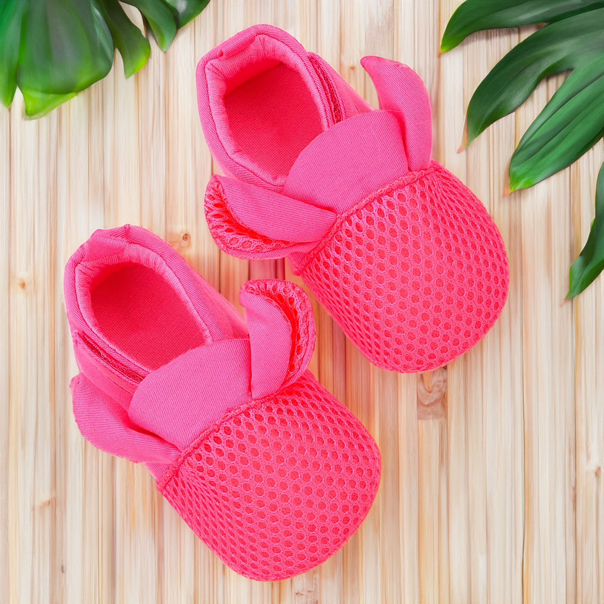 Baby Moo Cute Textured Velcro Straps Anti-Skid Booties Pink