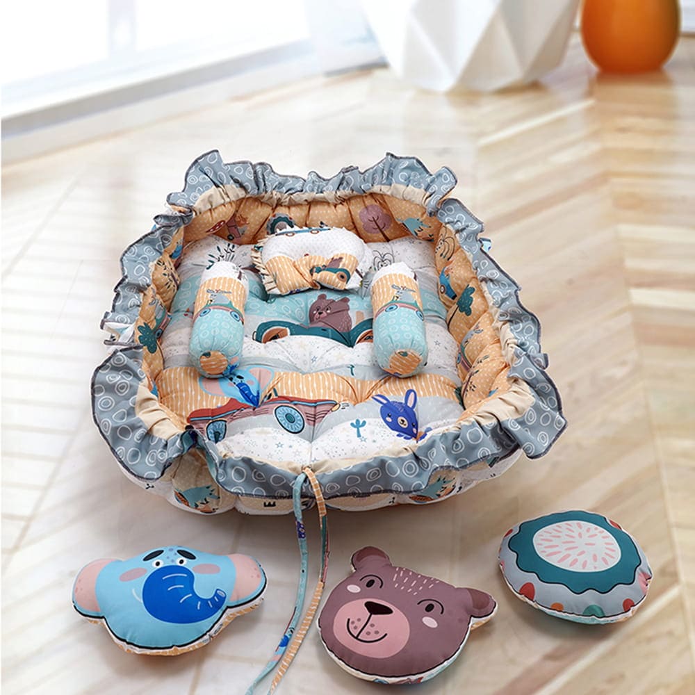 Baby bed on sale set with pillow