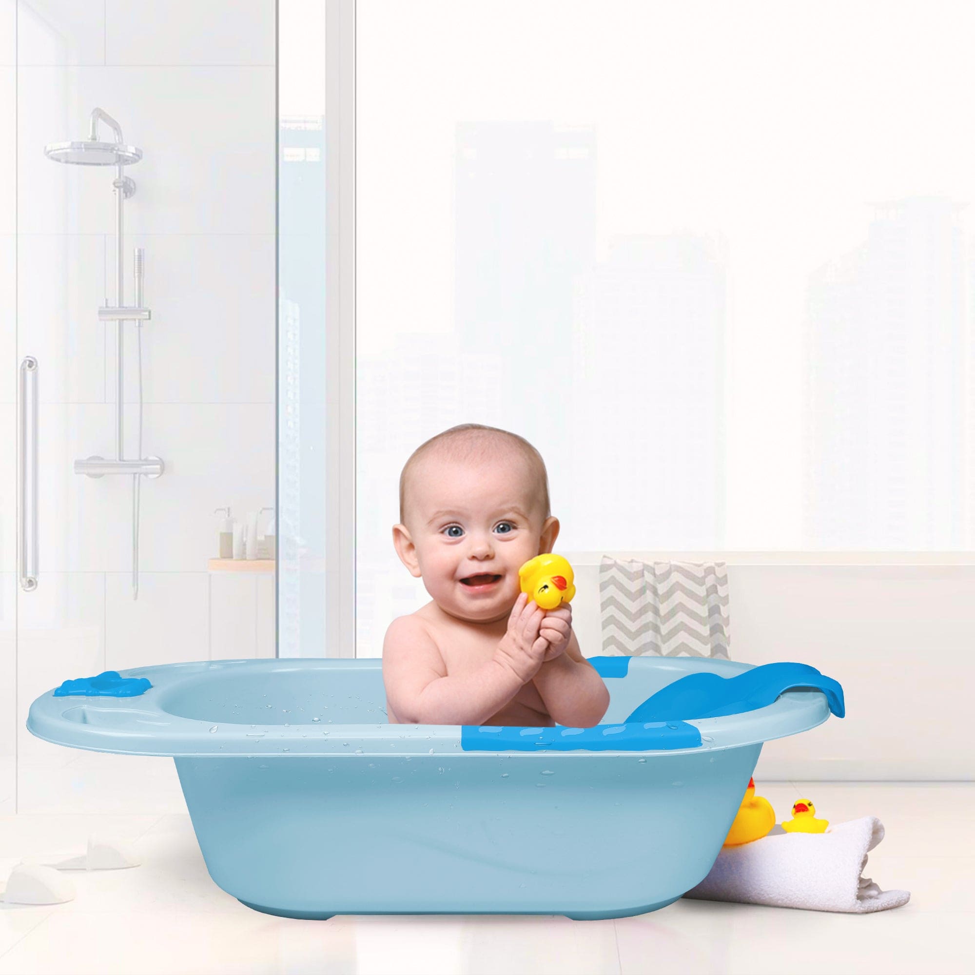 Blue Bath Tub With Bather - Baby Moo