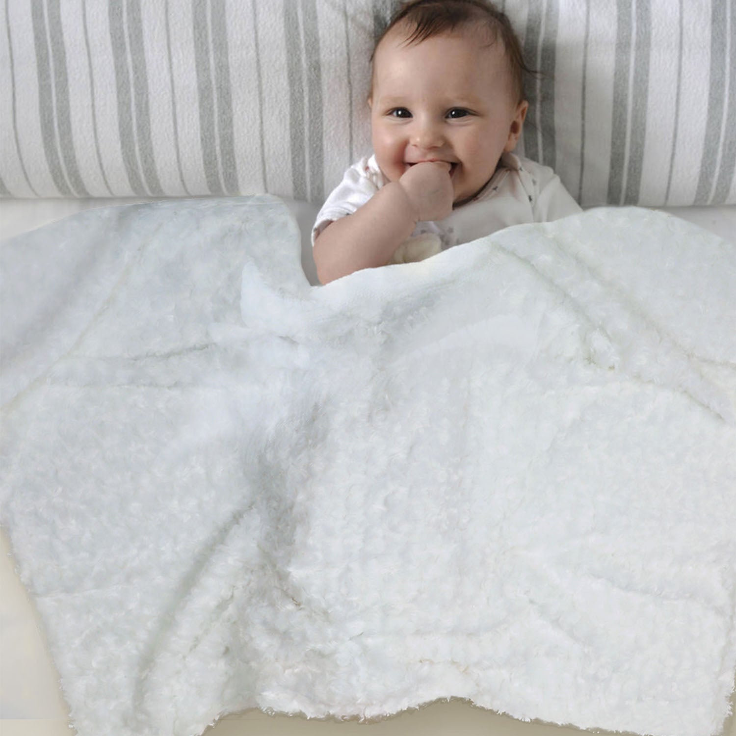 Baby Moo Swirl Fur Luxurious Blanket - White - Baby Moo