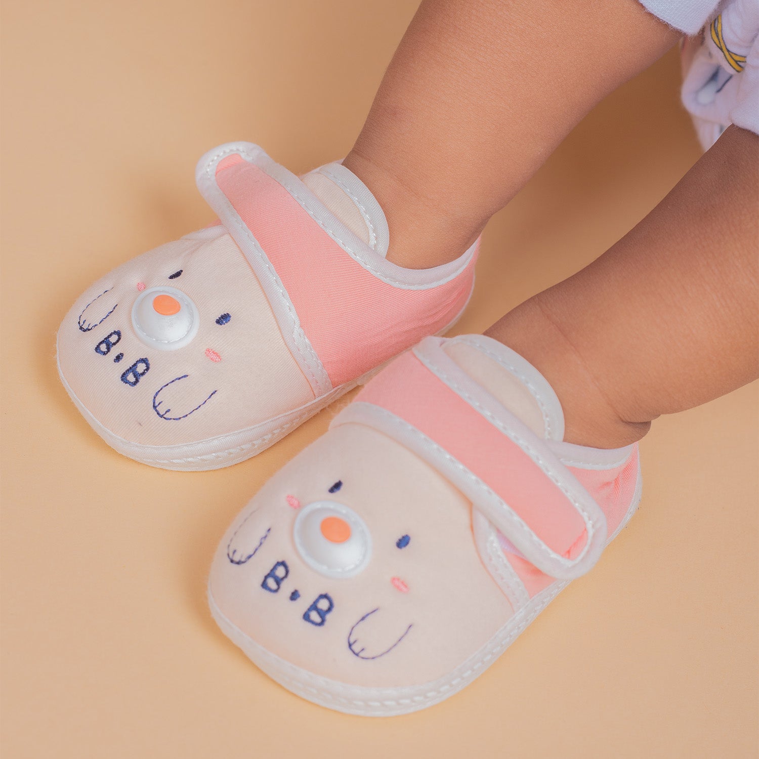 Baby Moo Smiling Bear Soft Sole Anti-Slip Booties - Peach