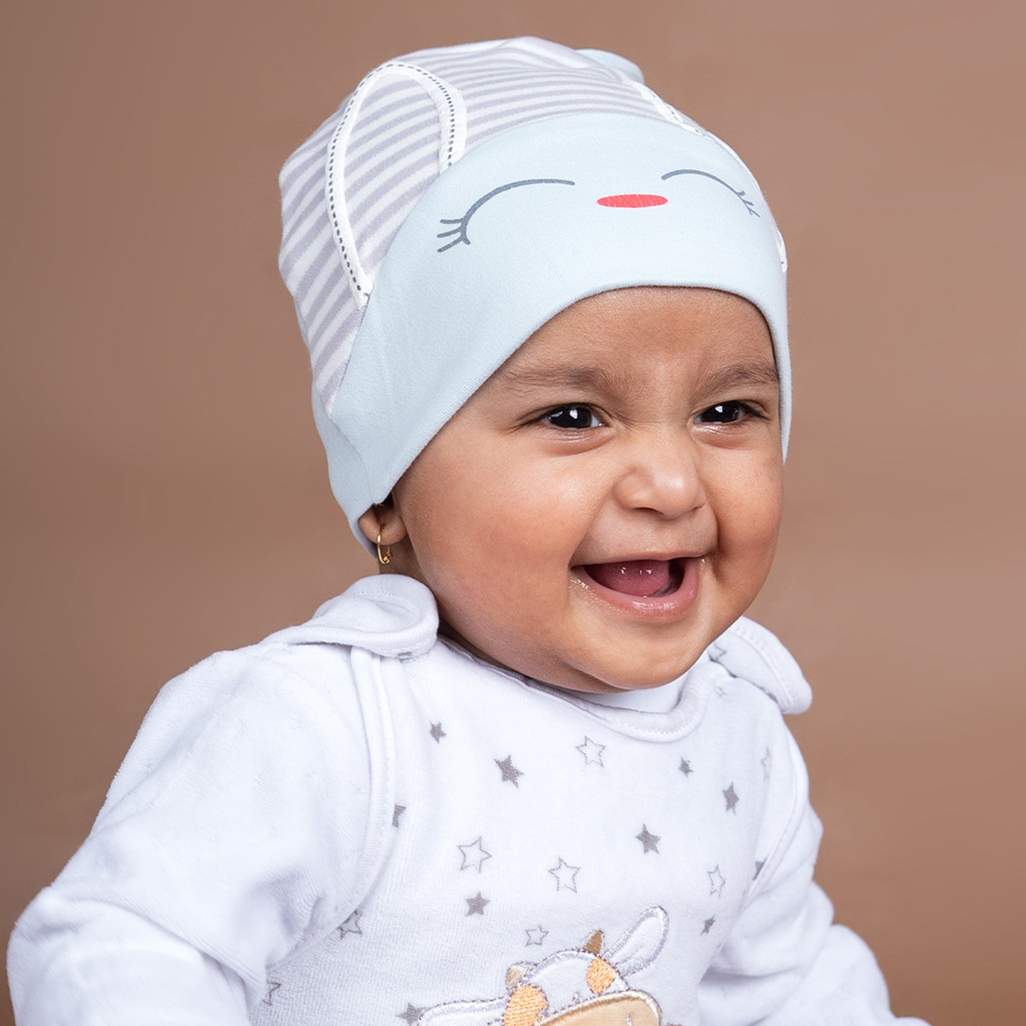 Buy Caps Hats Accessories Online for New Born Baby