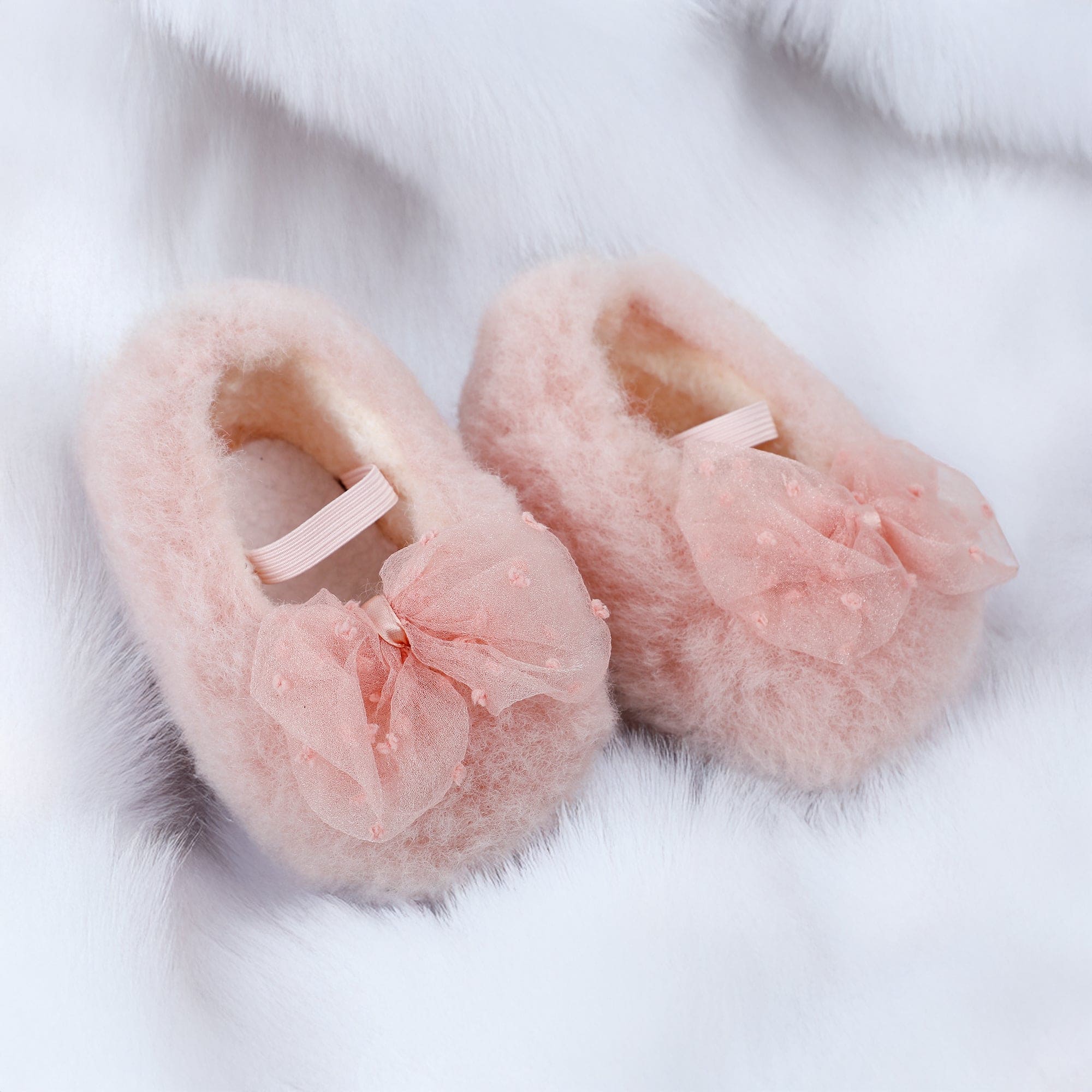 Baby Moo Bow Applique Warm Furry Booties - Pink