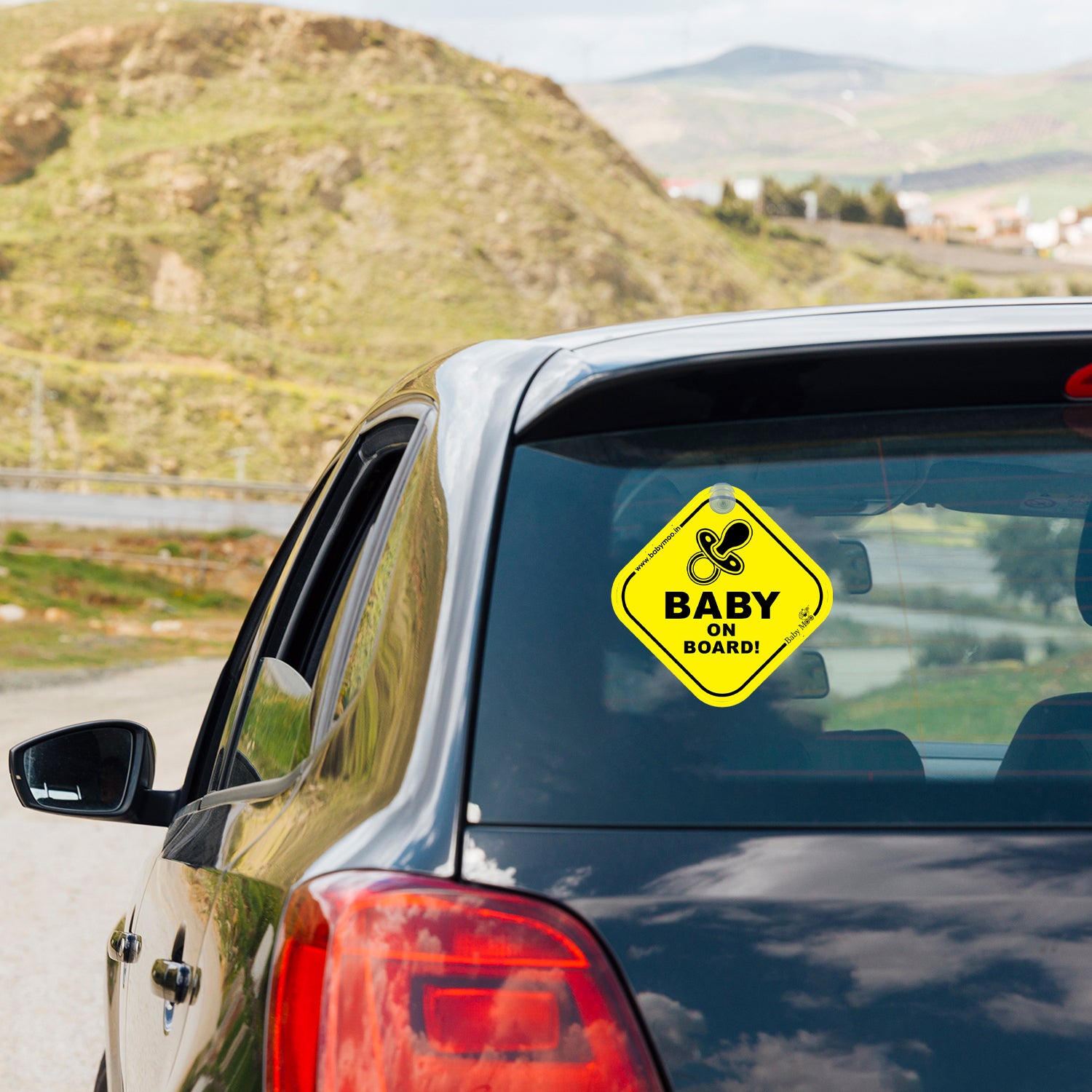 Baby Moo Mom To Be And Tiny Feet Car Safety Sign With Vacuum Suction Cup Clip 2 Pack - Black