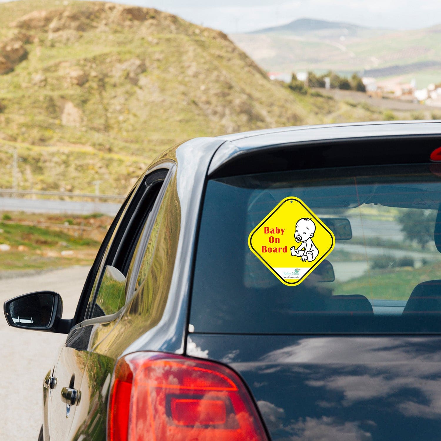 Baby Moo Tiny Baby On Board Car Safety Sign With Suction Cup Clip 2 Pack - Yellow