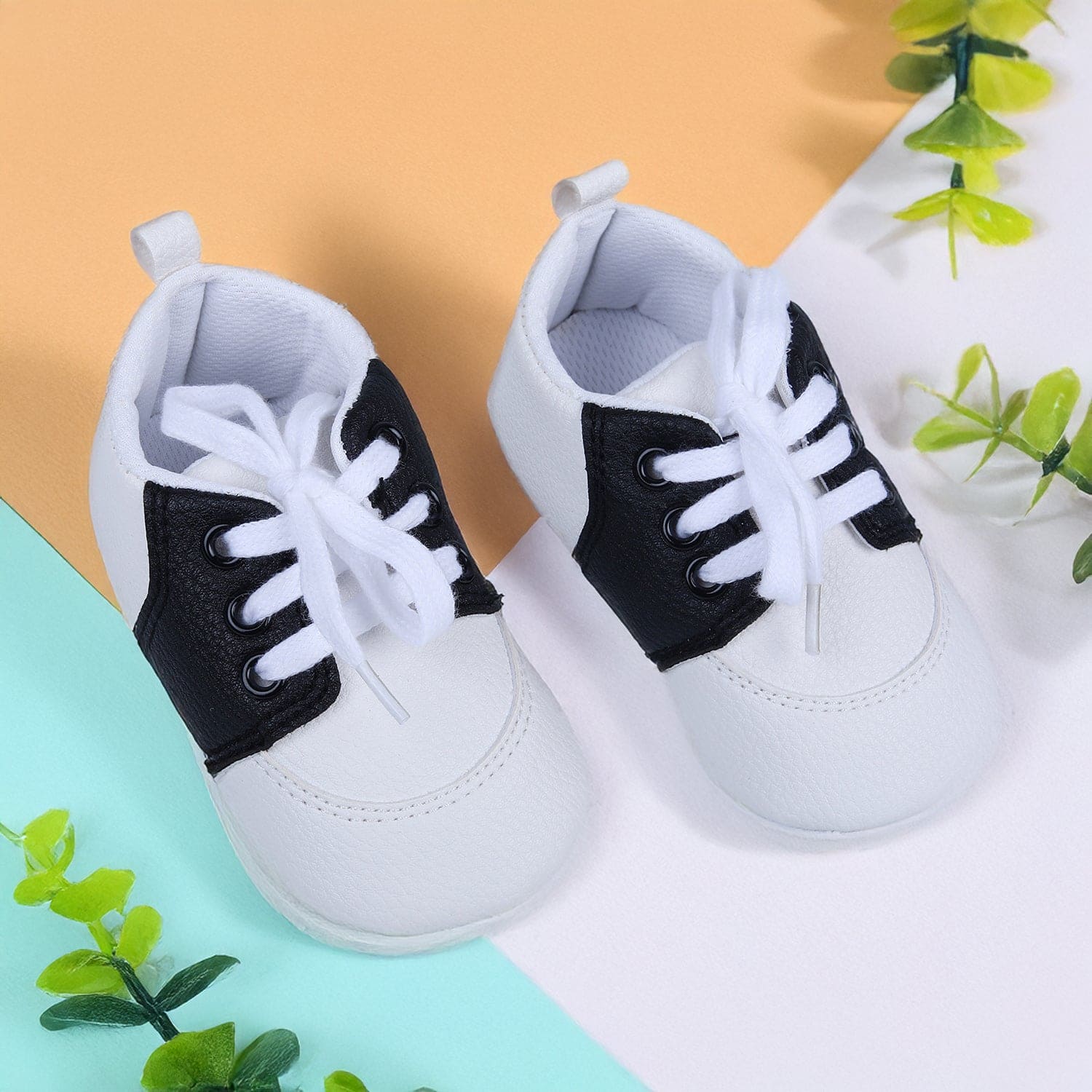 Lace-Up Stylish Leather Sneaker Shoes - Black