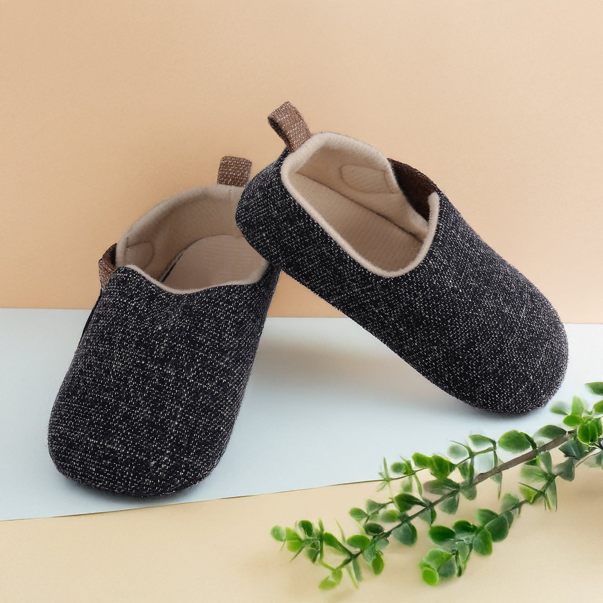 Baby Moo Textured Black Velcro Booties
