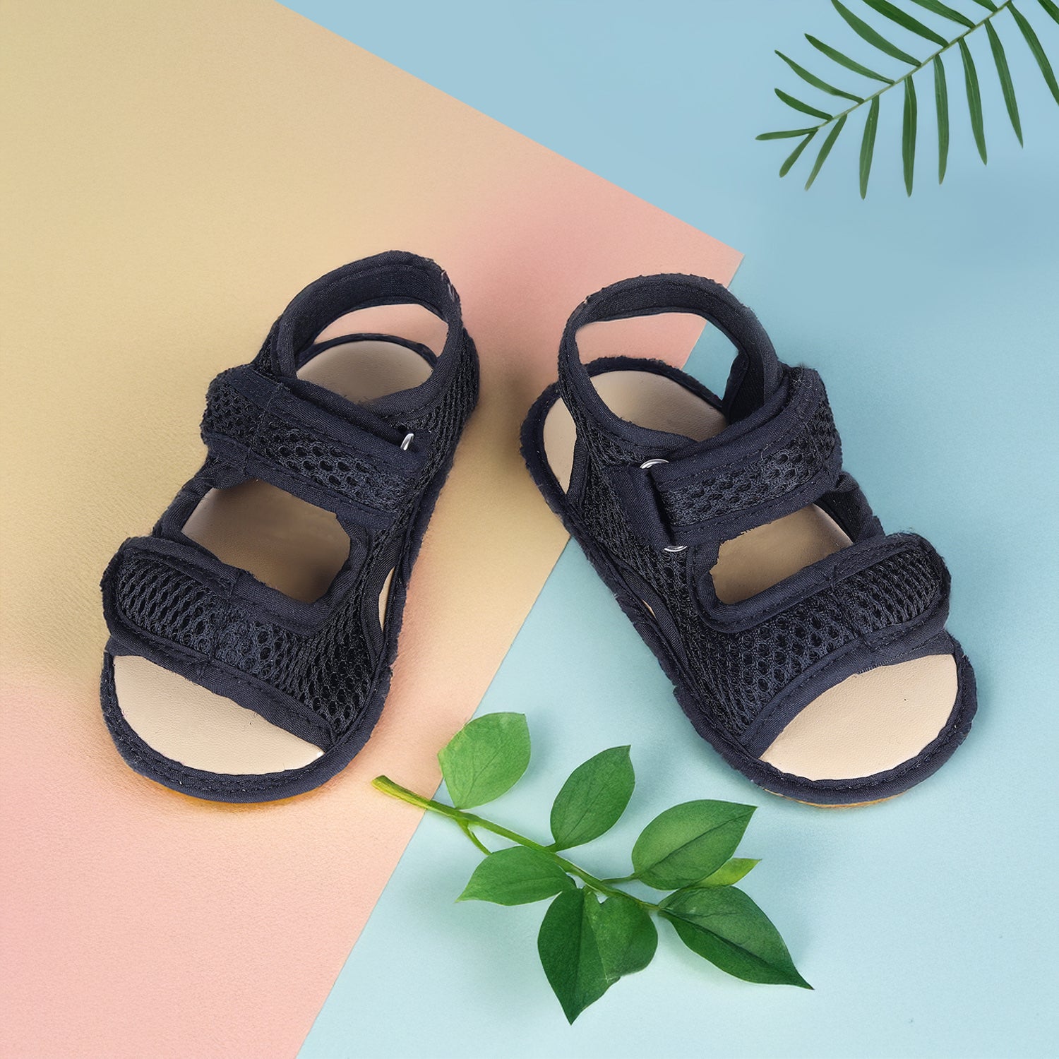 Solid Hookloop Comfortable Anti-skid Floater Sandals - Black