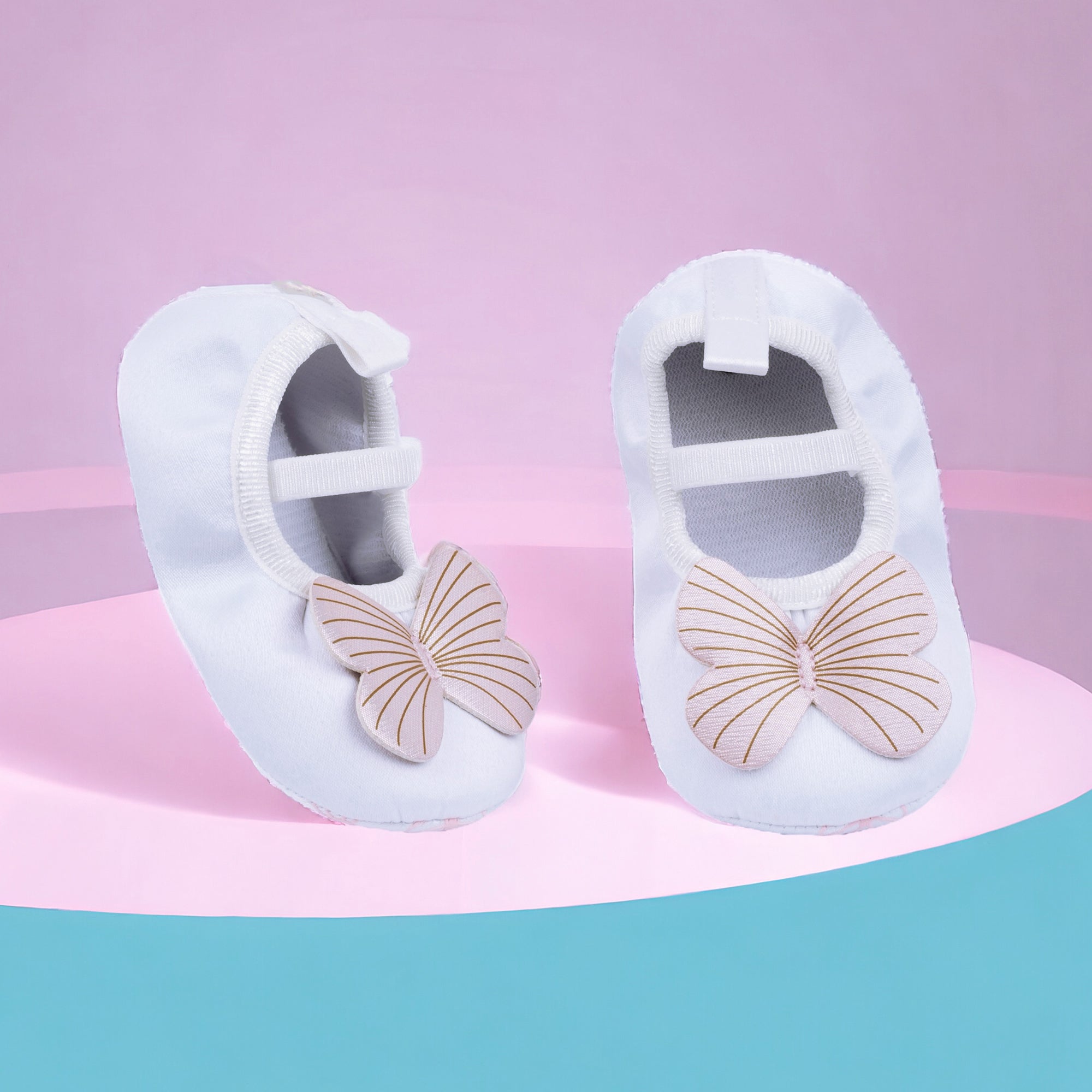 Baby Moo Butterfly Applique Elastic Strap Anti-Skid Ballerina Booties - White