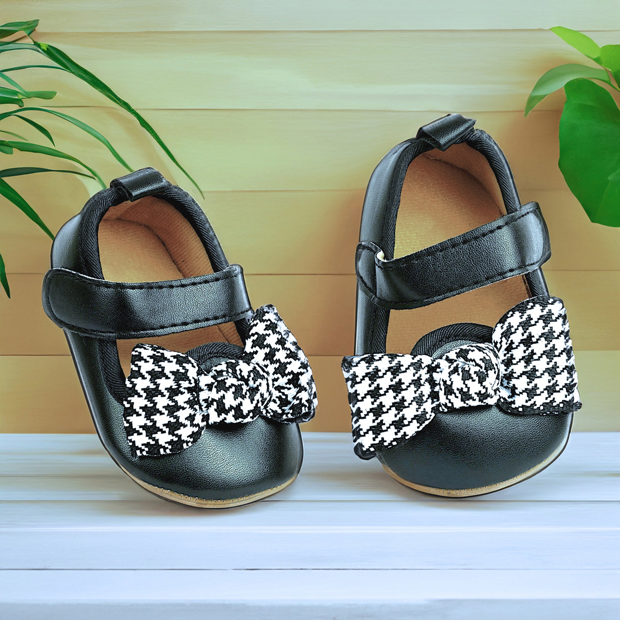 Baby Moo Houndstooth Bow Knot Velcro Strap Anti-Skid Ballerina Booties - Black