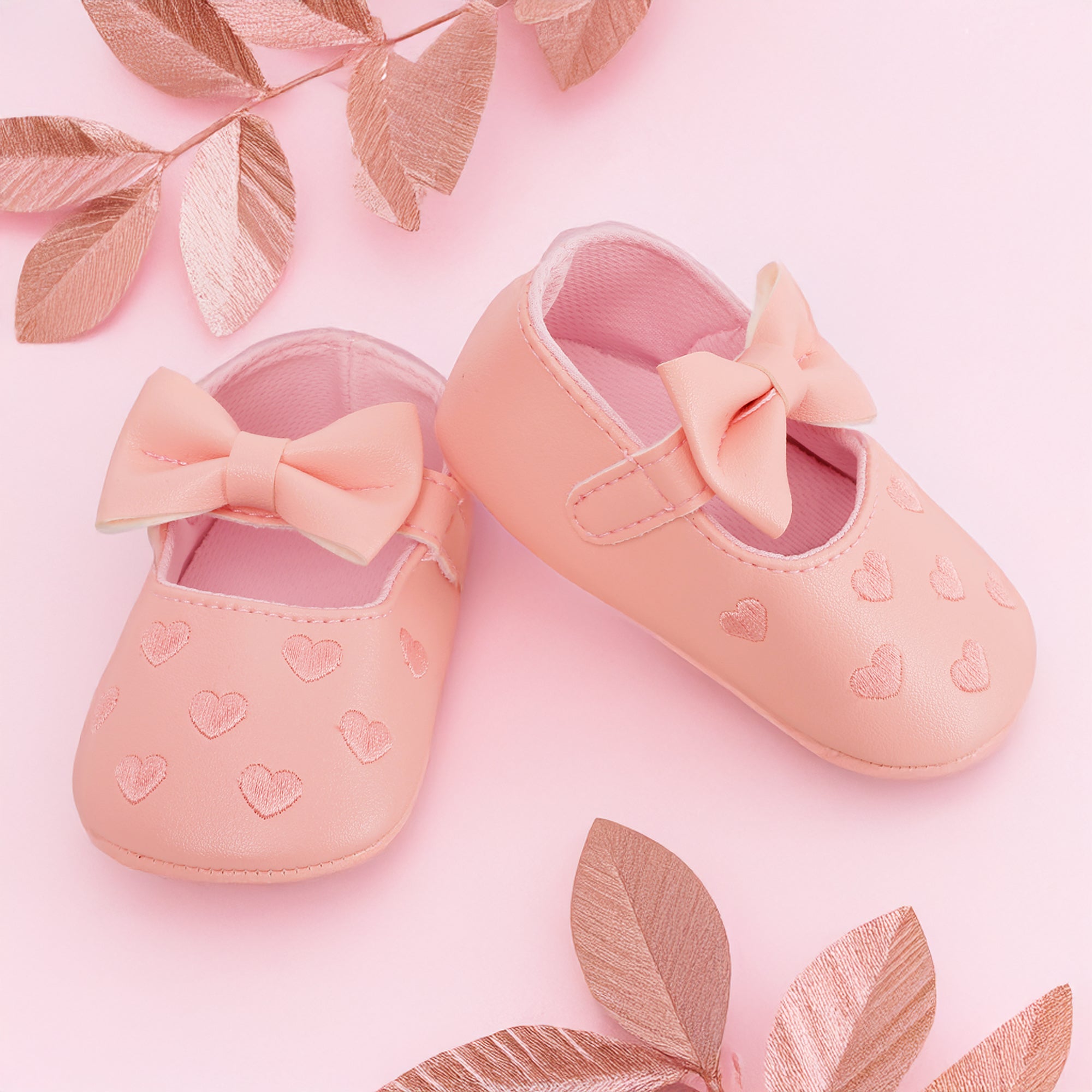 Baby Moo Hearts With Bow Pink Booties