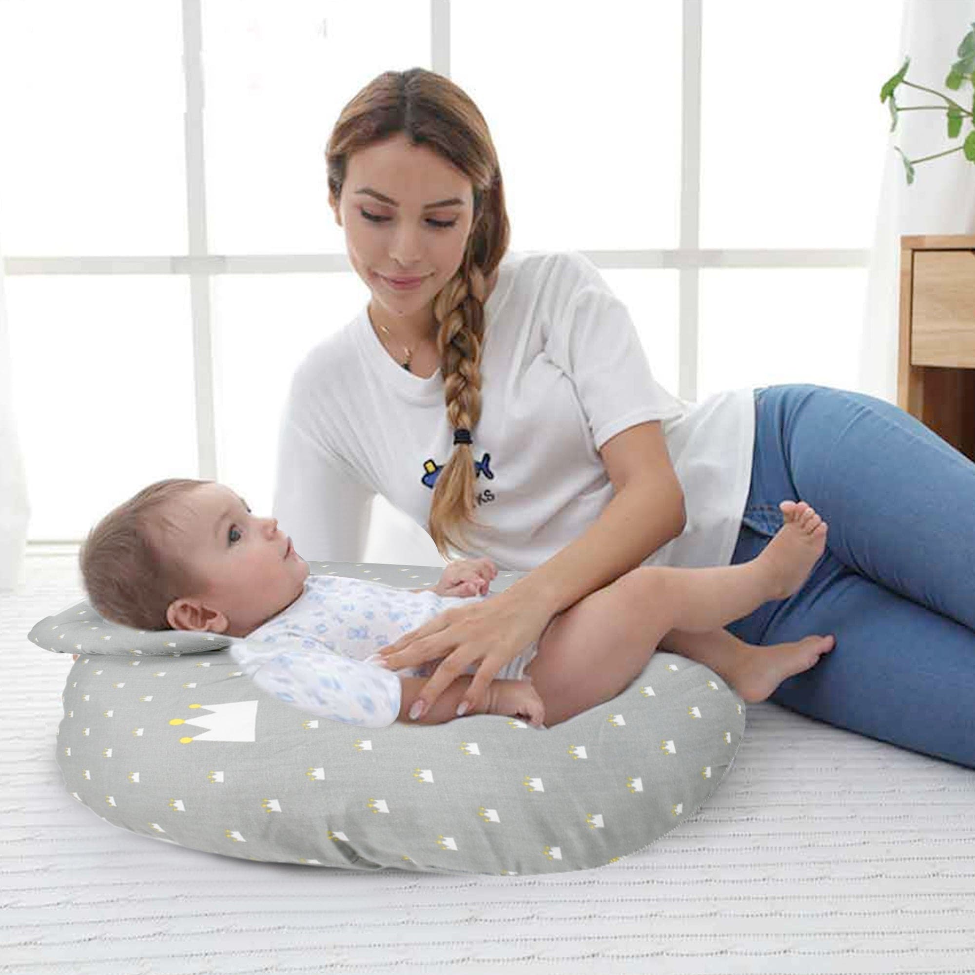 Crown Grey Feeding Pillow