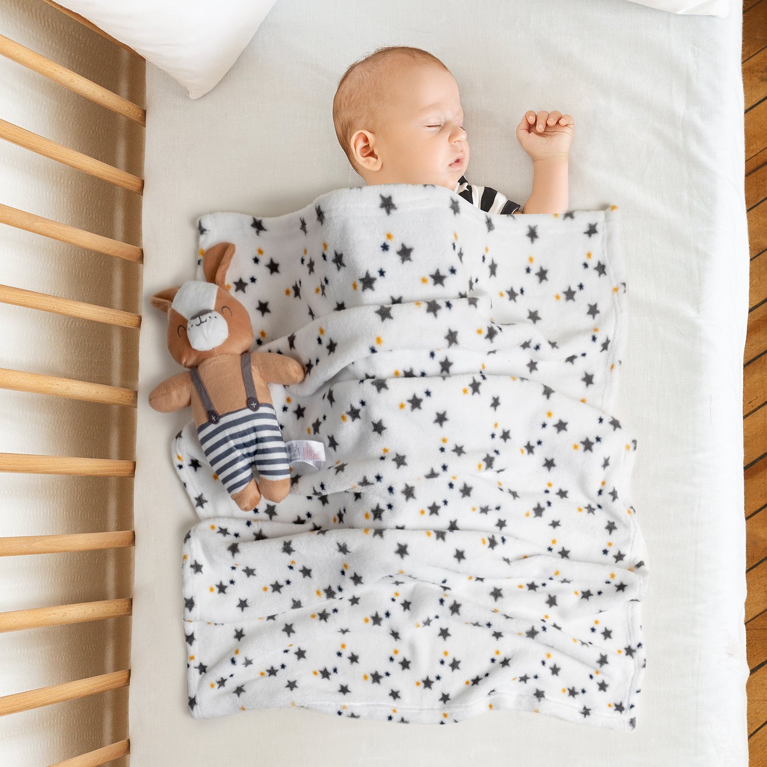 Baby Moo Dog Snuggle Buddy Soft Rattle and Plush Blanket Gift Toy Blanket - White