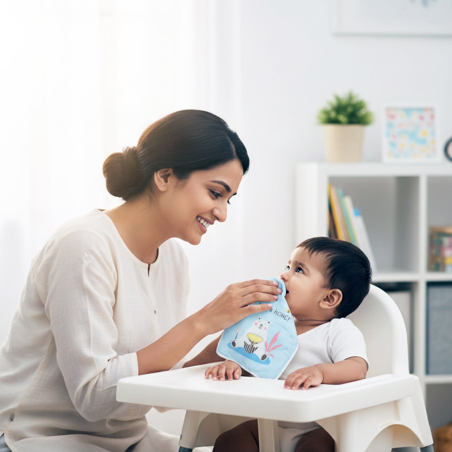 Baby Moo Animal Appetites Pack of 5 Soft Hankies Multipurpose Wash Cloth Muslin Napkin  - Blue