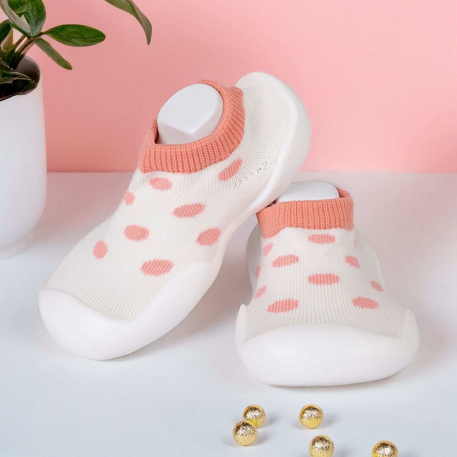 Slip-On Shoes Polka Dots Peach