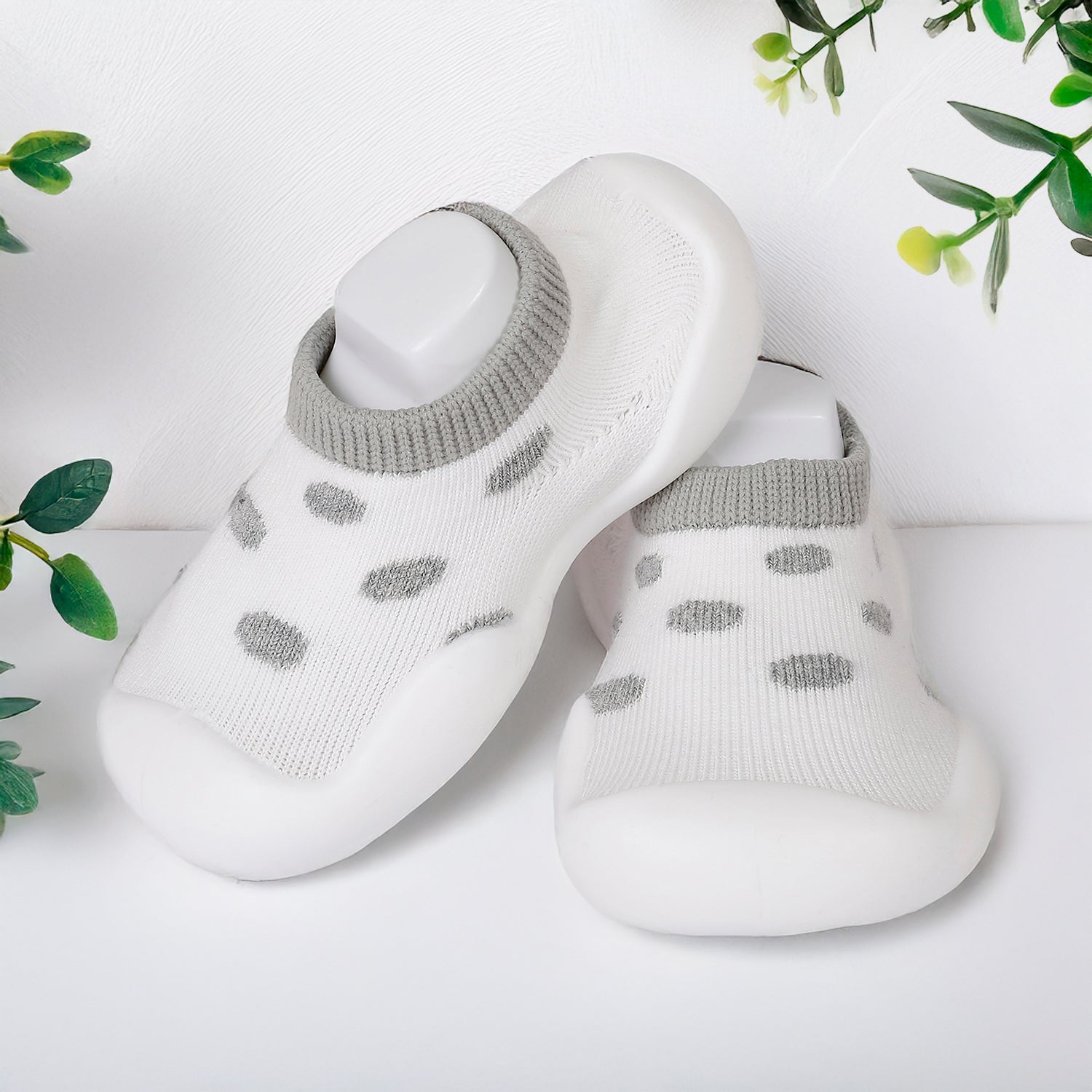 Slip-On Shoes Polka Dots Grey