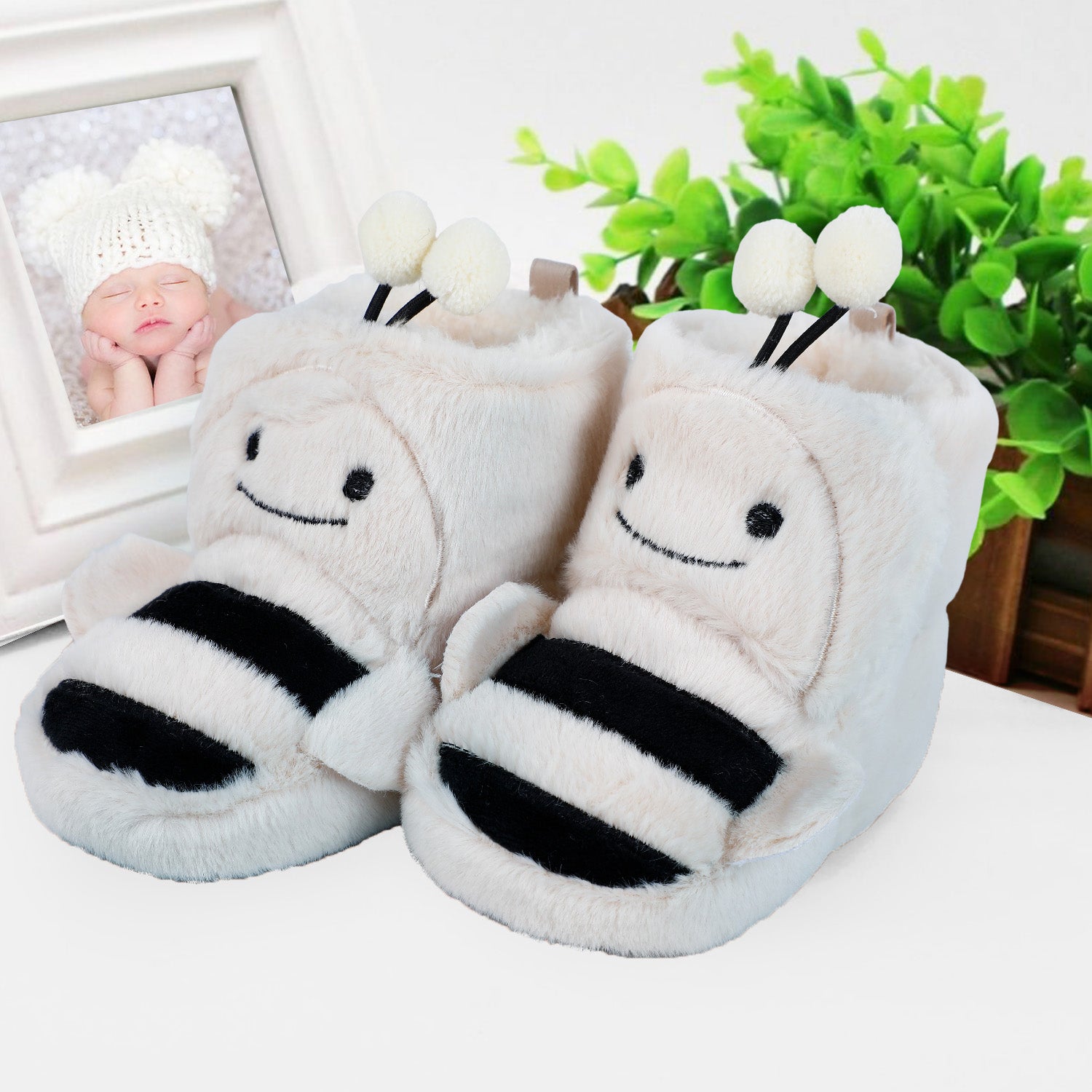Baby Moo Bumble Bee 3D Warm Furry Booties - Cream - Baby Moo