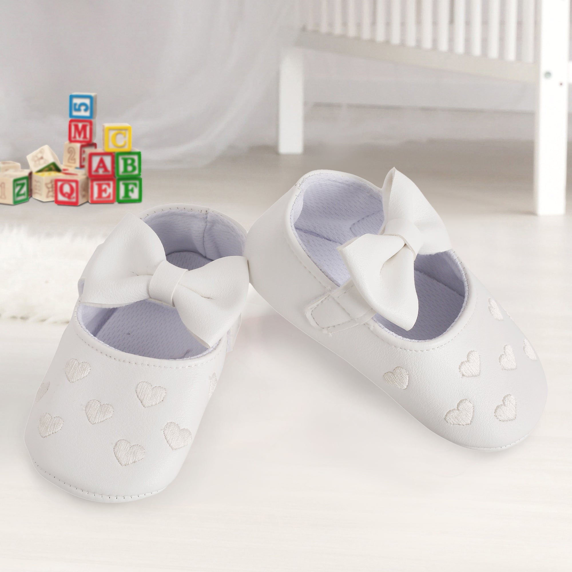 Baby Moo Hearts With Bow White Booties - Baby Moo