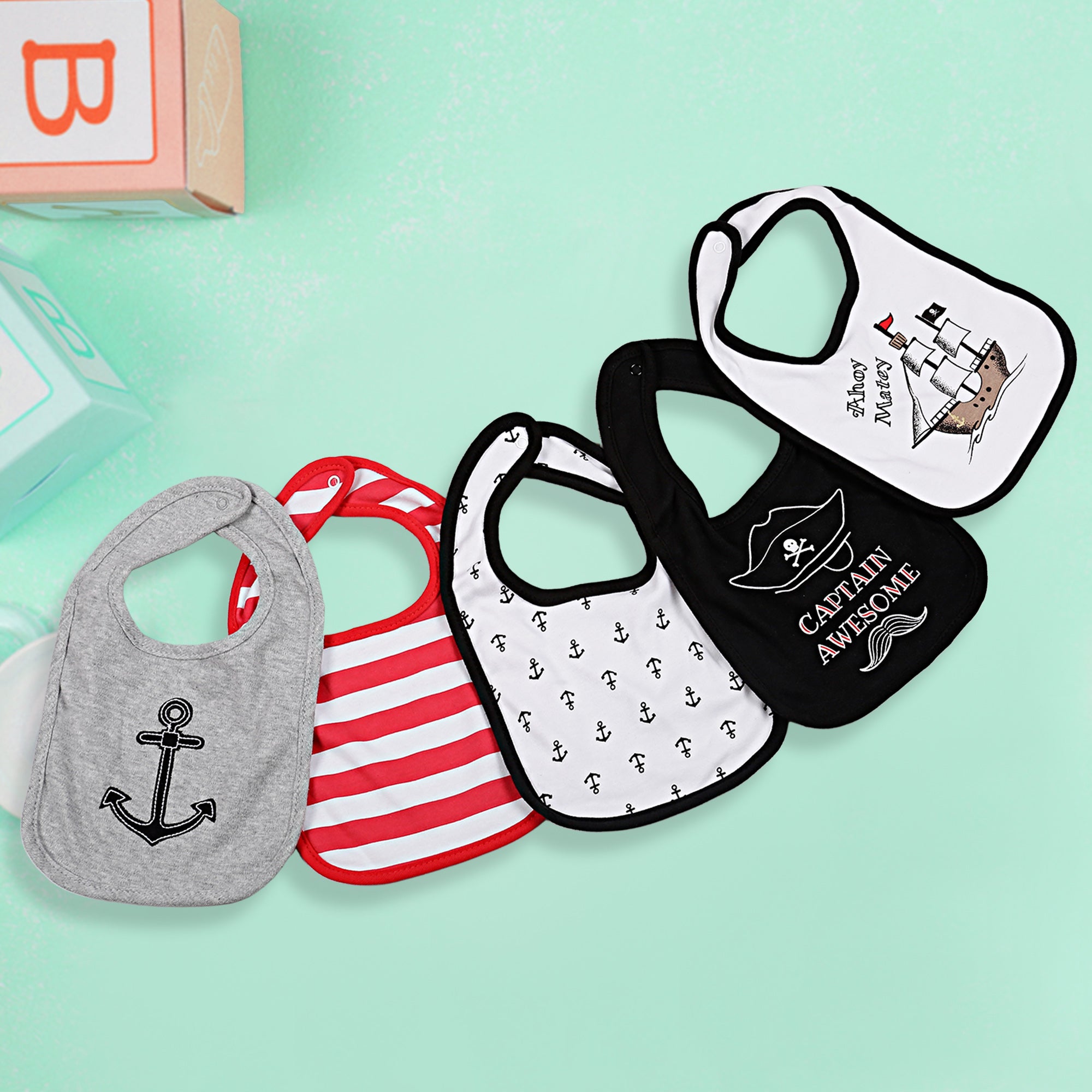 Feeding Bibs Pack Of 5 Captain Of The Ship White Black Red - Baby Moo
