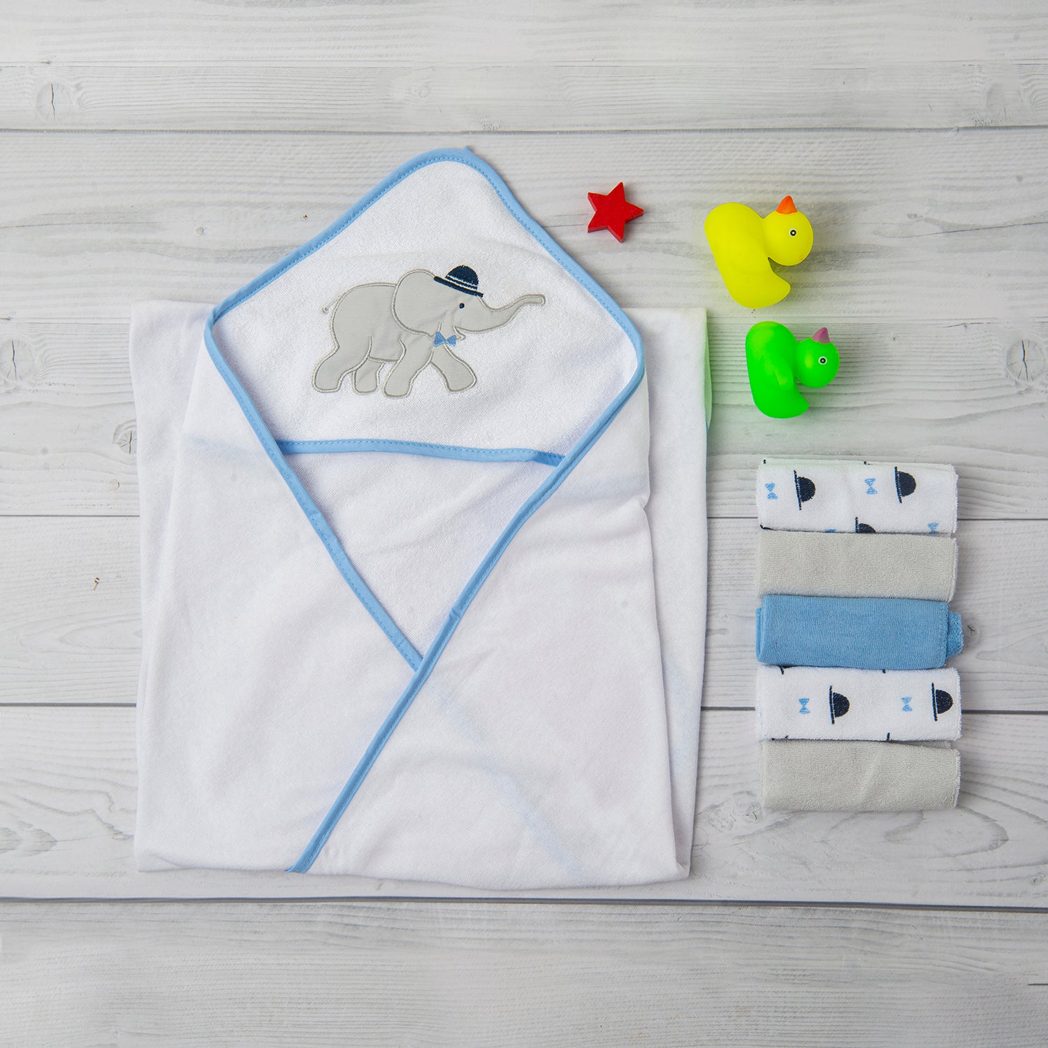 Hooded Towel And 5 Wash Cloth Gift Set Circus Elephant Blue - Baby Moo