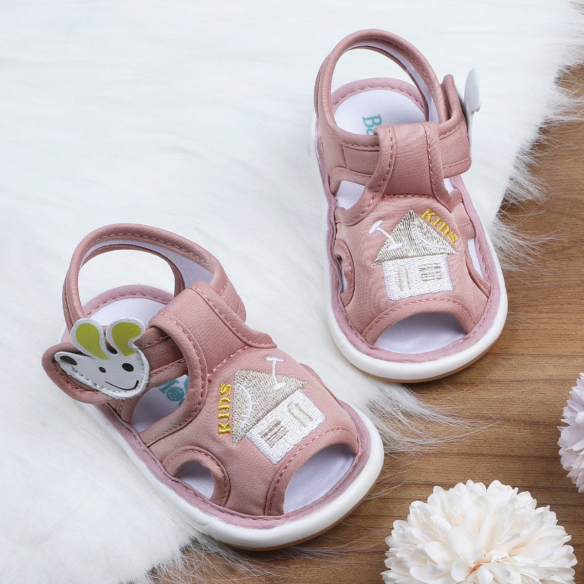 Pink hotsell baby sandals