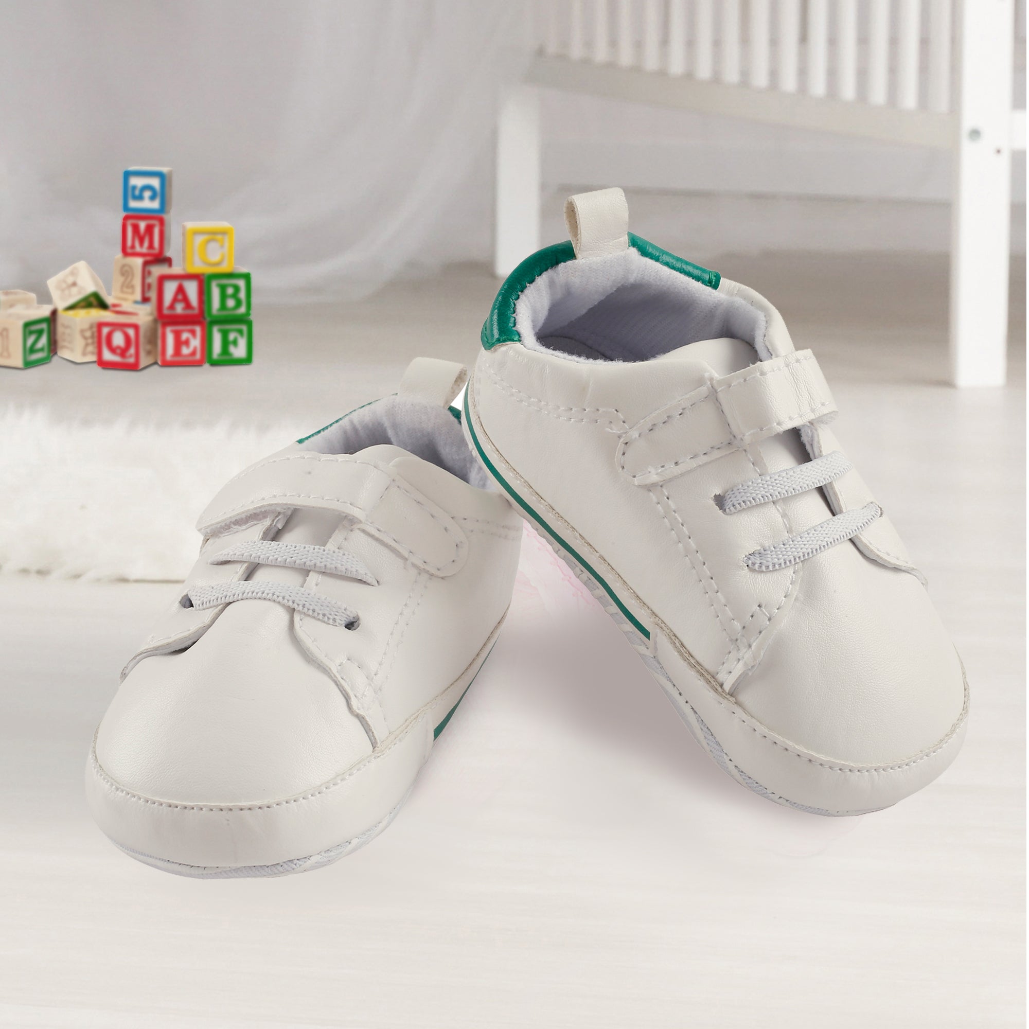 My Star White And Green Casual Booties - Baby Moo
