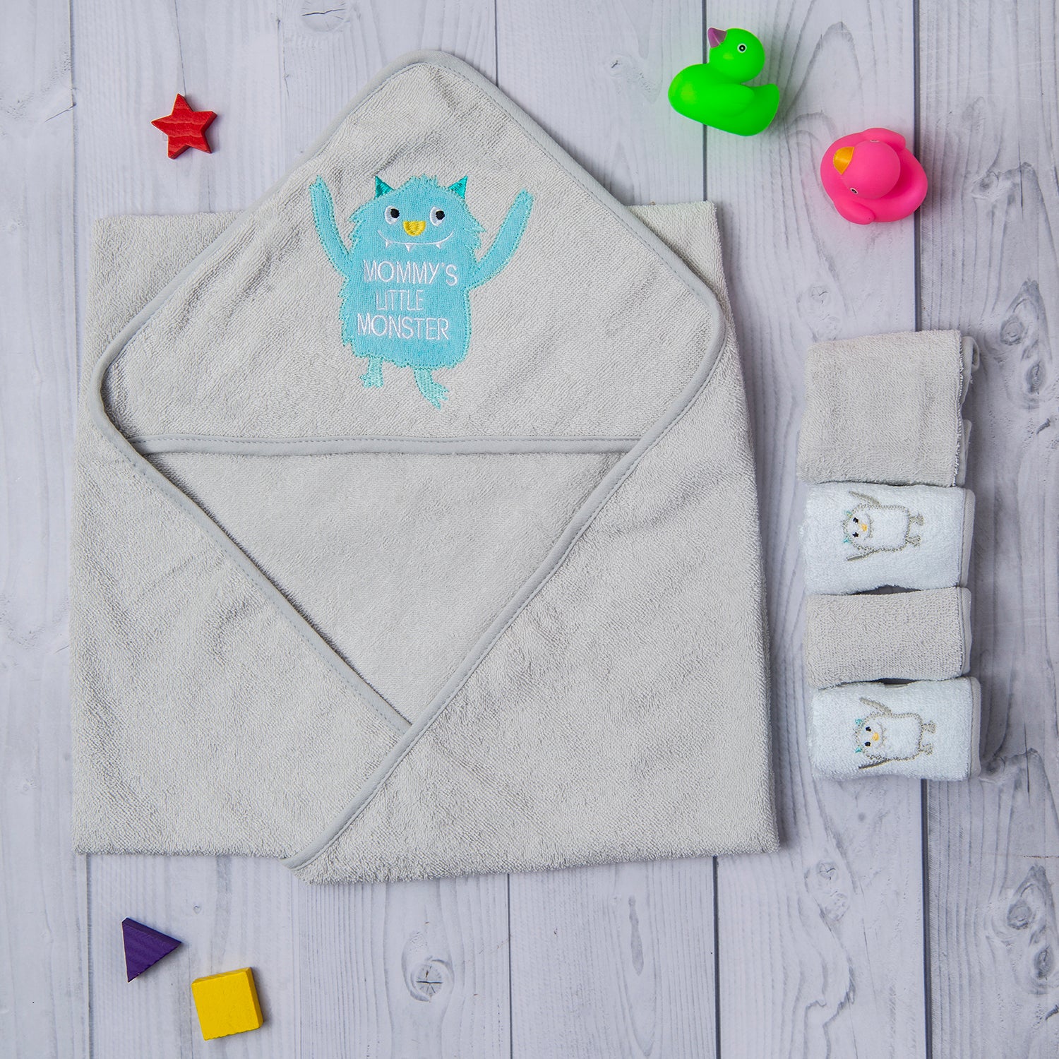 Hooded Towel And 4 Wash Cloth Gift Set Little Monster Grey - Baby Moo