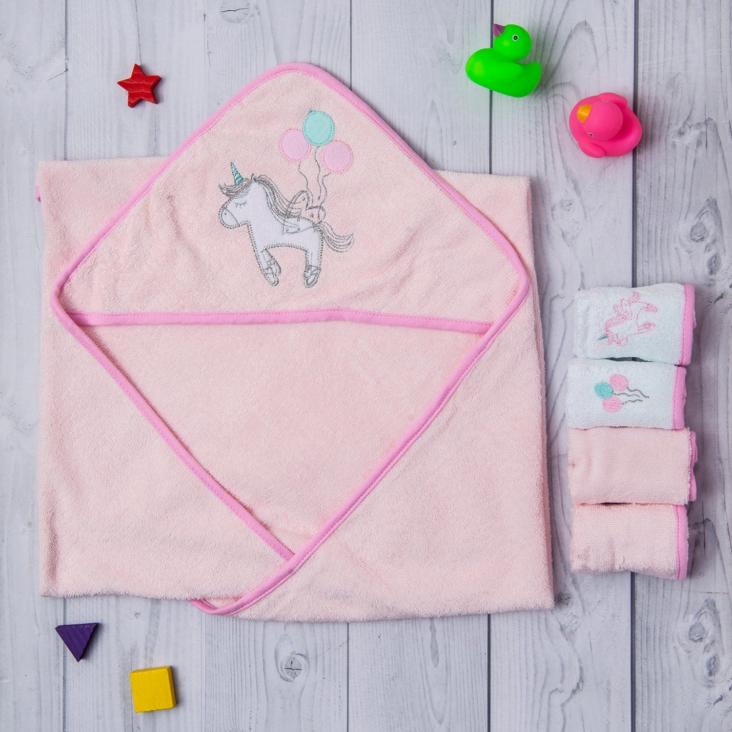 Hooded Towel And 4 Wash Cloth Gift Set Unicorn Balloon Pink - Baby Moo