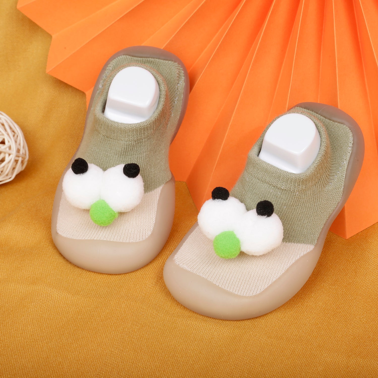 Slip-On Shoes 3D Eyes Green - Baby Moo
