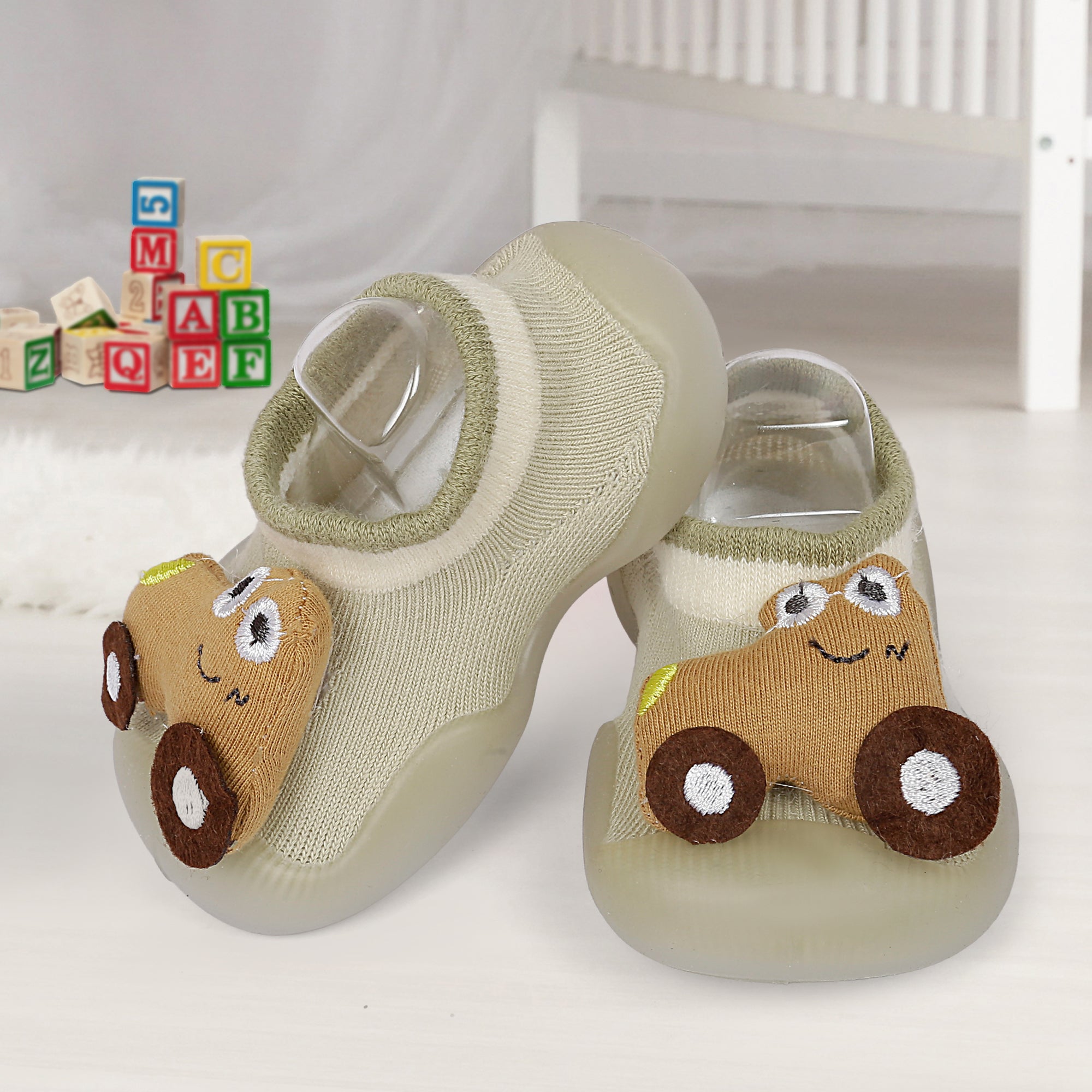 Car Rattle Anti-Skid Slip-On Rubber Sole Shoes - Green - Baby Moo